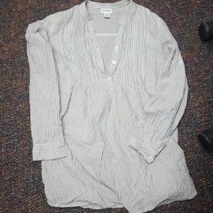 Size small Motherhood maternity top